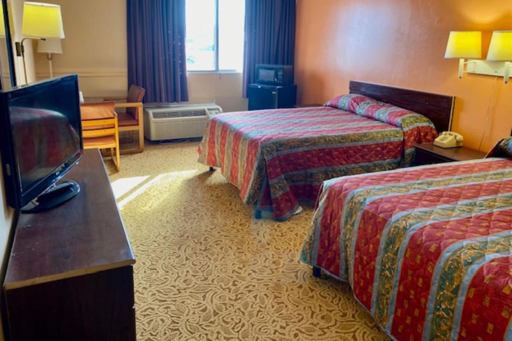 Red Carpet Inn & Suites Lima -Listing Partner Zewnętrze zdjęcie